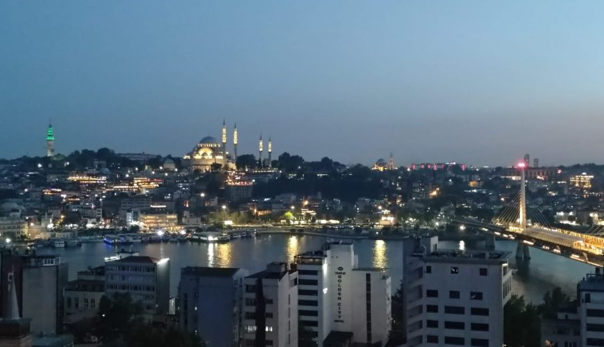 Peyvaz Rooftop, A New Culinary Terrace Above Galata