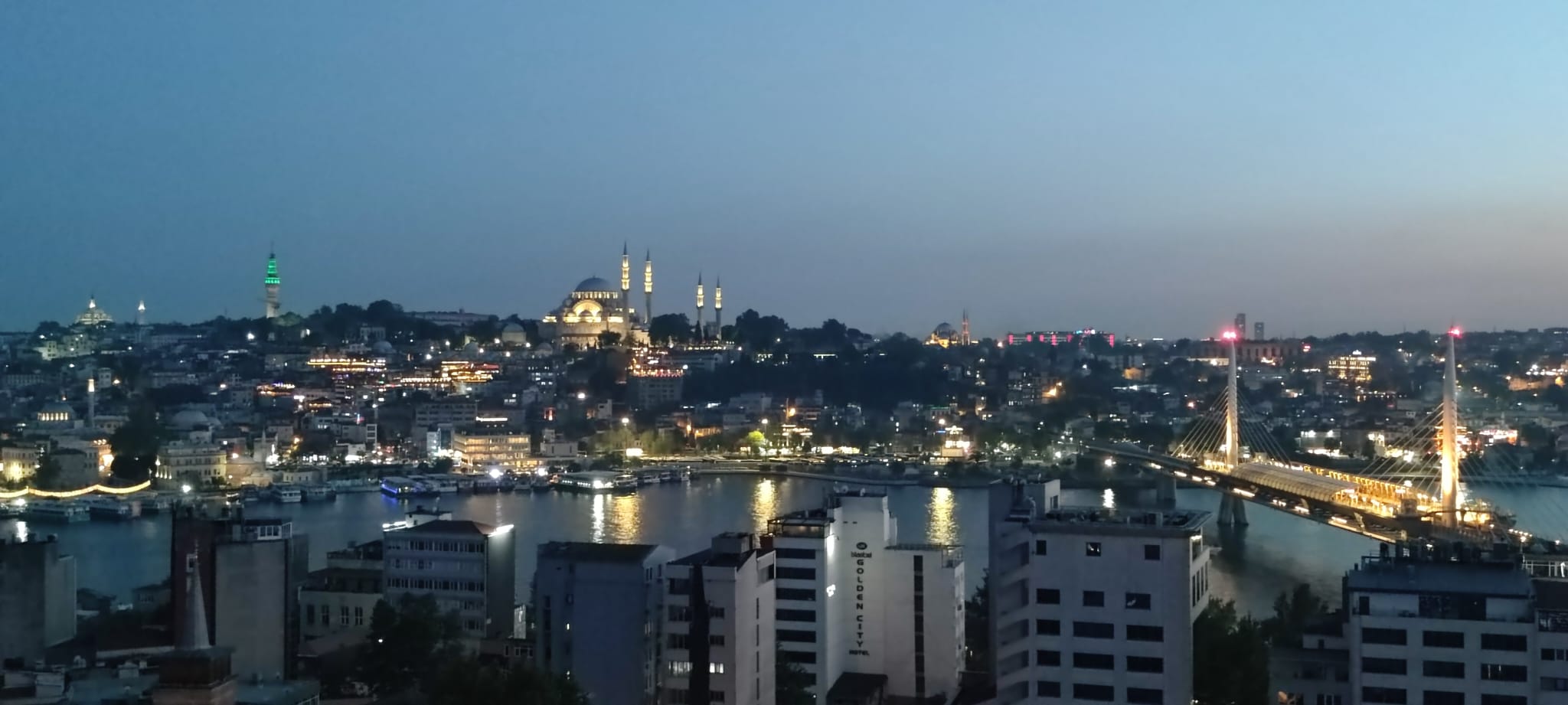 Peyvaz Rooftop, A New Culinary Terrace Above Galata